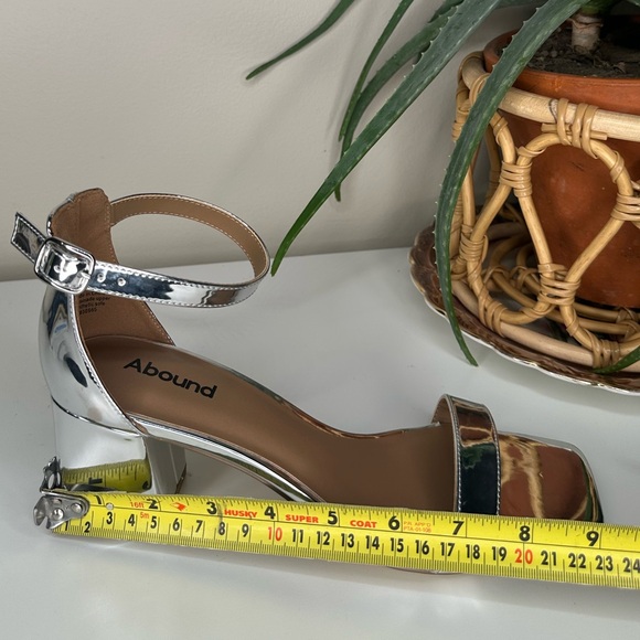Abound Silver Metallic Block Heel Sandals, Square Toe Ankle Strap 9M - Picture 12 of 15